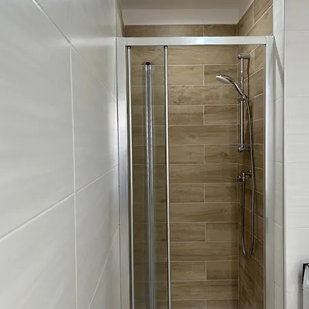 Vivina_081 4* Neapol